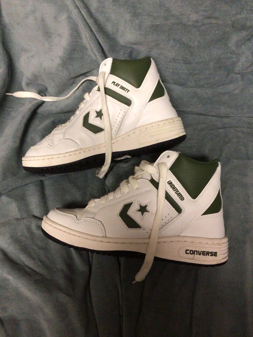 Undefeated X Converse weapons hightops white forest green. Mens 6.5. Women’s 8.